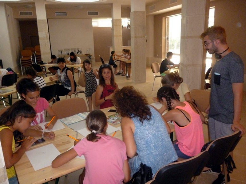 Над 40 деца се включиха в Биеналето на детската рисунка в Долни Дъбник