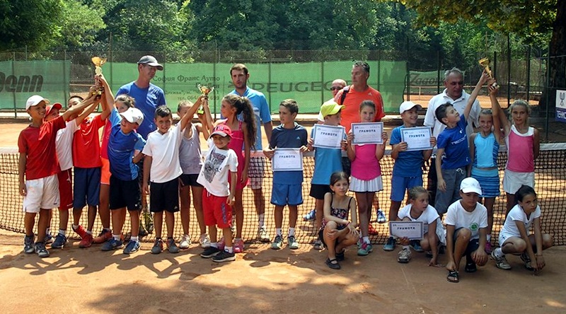 ТК „Плевен 90“ се класира втори на държавното отборно първенство Тенис 10