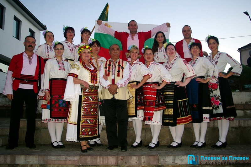 Блестящо представяне и бурни аплодисменти за ФТК „Българско хоро“ – Плевен в Сърбия (галерия+видео)