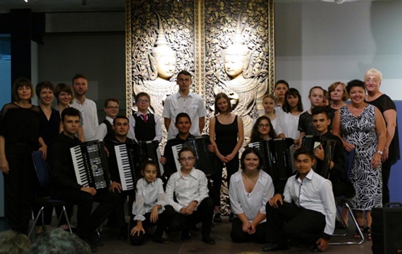 Плевенски акордеонисти участваха в съвместен проект със свои колеги от Германия (видео)