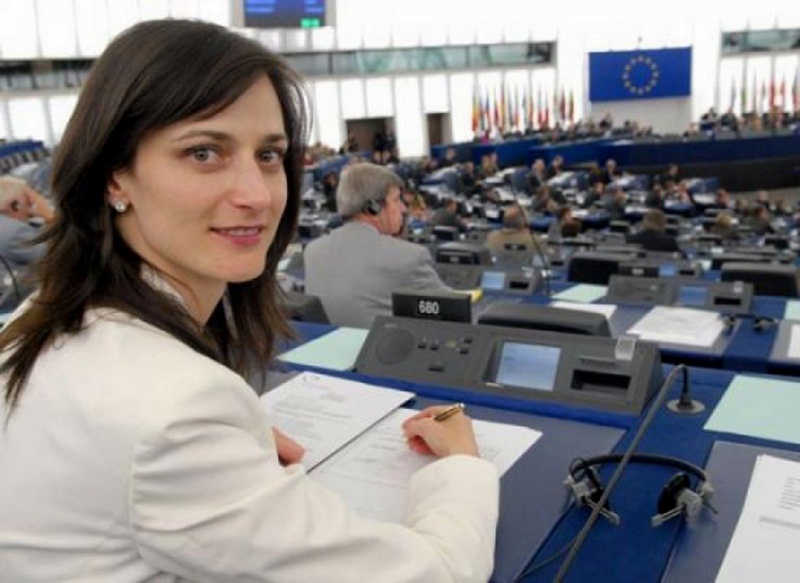Евродепутатът Мария Габриел: Гражданите на Плевенска област имат привилегията да излъчат Цецка Цачева за президент