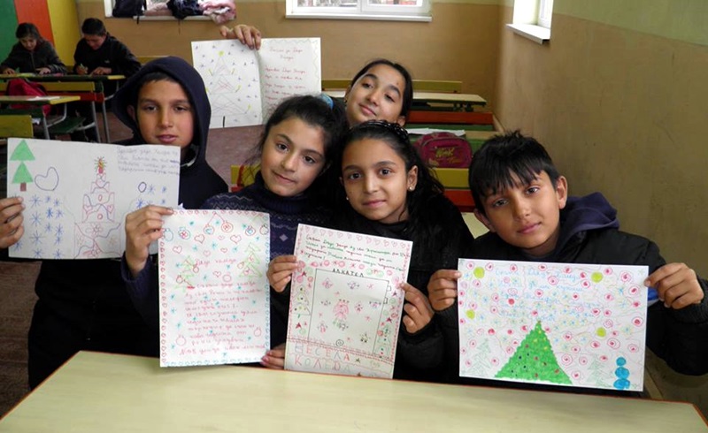 Децата от ОУ „Св. Св. Кирил и Методий” в Търнене написаха писмата си до Дядо Коледа