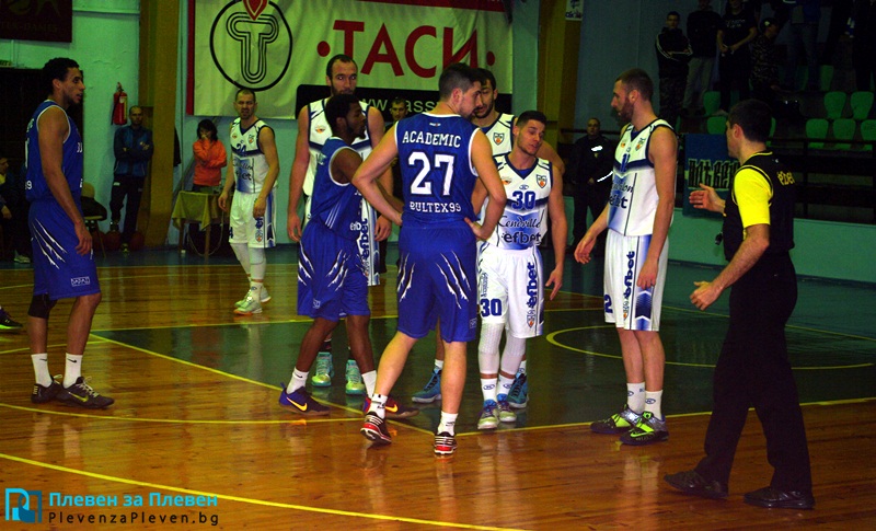 Тежко гостуване в Пловдив очаква днес баскетболистите на „Спартак“
