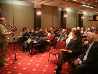 Поетът Валери Станков представи в Плевен новата си стихосбирка