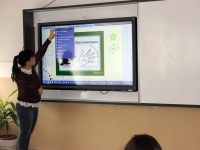 Интерактивна система за преподаване от най-ново поколение заработи в СУ „Иван Вазов”