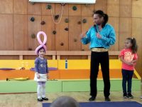 Бате Ники изнесе цирков спектакъл пред децата от ДГ „Снежанка“ – Плевен