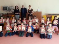Издателска къща „Пан“ гостува в ДГ „Първи юни“ – Плевен по повод Международния ден на детската книга