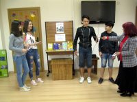 Ученици от Езиковата мериха сили в информационно състезание