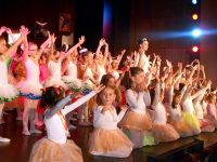 С вълнуващ галаконцерт Балетната школа при „Съгласие“ постави финал на творческия сезон (галерия)