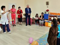 Подновяват обзавеждането в детските градини в община Никопол