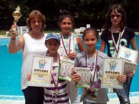 Сребърни медали за момичетата на СКШ „Плевен XXI“ от Първа купа на училищни шахматни отбори