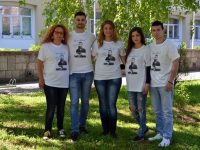 Беленското читалище „Христо Ботев” продава благотворително тениски с лика на поета-революционер