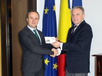 Румен Петков обсъди с румънския посланик активизиране на контактите между побратимените Плевен и Браила