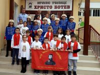 Председателят на Общобългарски комитет „Васил Левски“ гостува на младите възрожденци от НУ „Христо Ботев“