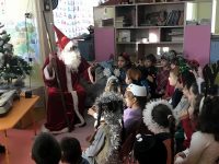 Дядо Коледа зарадва малчуганите от ДГ “Ралица” – Плевен