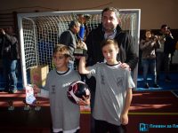 НУ „Патриарх Евтимий“ спечели футболния турнир за Купата „Освобождението на Плевен“ (галерия)