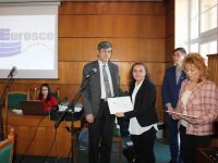 Възпитаници на Езиковата гимназия в Плевен получиха сертификати от Европейския парламент