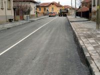 Кмета на Община Гулянци подписа договор за асфалтирането на три отсечки от общинската пътна мрежа