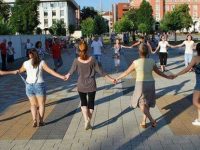 Младежи ще разучават български хора и тази година на площад „Възраждане” в Плевен