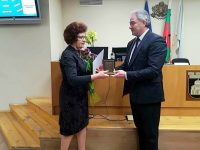 Кметът Спартански поздрави за юбилея дългогодишния председател на Съюза на математиците – клон Плевен