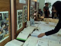 Изложба „Книги с автограф” наредиха в плевенската Библиотека