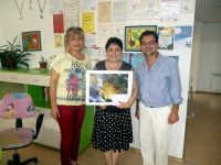 Средства от благотворителната изложба „Феерия от ириси“ бяха дарени на ЦНСТ – Плевен