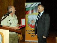 Областният управител Мирослав Петров връчи почетен плакет на 55-ти инженерен полк в Белене
