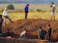 Любопитни находки открити при археологическите разкопки между Крушовица и Садовец