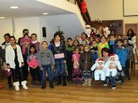 Дядо Коледа и Снежанка раздадоха подаръци на деца в неравностойно положение в Кнежа