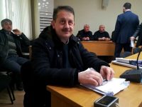 Общинският съветник Шенсес Азизов почерпи за внуче