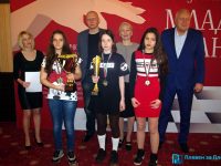 Най-младата състезателка спечели Международния турнир по шахмат за жени в Плевен (галерия)