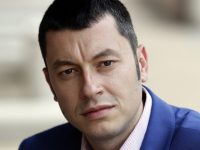 Депутатът Стефан Бурджев: Нека бъдем достойни българи!
