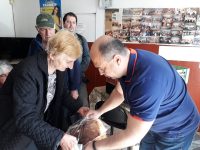 Над 100 козунака раздадоха от ГЕРБ – Плевен в Дисевица