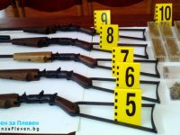 9 самоделни пушки и 559 патрони открити в дома на мъж в Пордим
