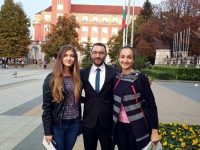 Антон Хекимян даде ценни съвети на млади журналисти от СУ „Иван Вазов“ – Плевен