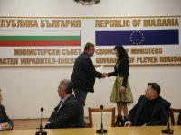 Вицепремиерът Каракачанов награди дарителите на паметника на Девета пехотна плевенска дивизия