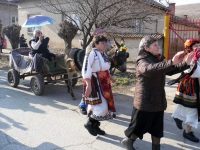 На Бабинден се веселиха в село Ленково