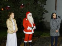 В град Левски грейнаха светлините на Коледната елха