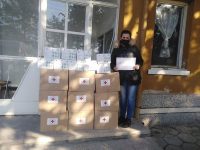 Община Левски раздаде на засегнати от епидемичната обстановка хранителни пакети, предоставени от БЧК