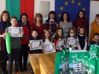 Конкурсът „Весела Коледа за всички” на Община Левски зарадва малки и големи от цялата страна