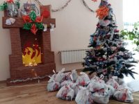 Инициативата „Коледа за всяко дете“ достигна до два социални центъра в община Пордим