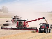 Какви земеделски машини се използват през различните сезони?