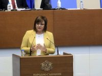 Корнелия Нинова: Правителството да договори доставка на руската ваксина „СпутникV“