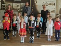 Талантливите деца от ДГ „Щастливо детство” – Плевен почетоха паметта на Васил Левски
