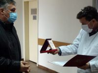 Ръководството на Община Гулянци поздрави медицинските специалисти и служители по повод Деня на здравния работник
