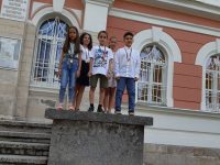 Ученици от НУ „Христо Ботев“ – Плевен със златни медали от математическо състезание.