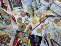 На тържествена церемония талантите на артшкола „Колорит“ – Плевен получават своите близо 270 отличия