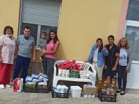 Семейство закупи продукти за социален център с пари, събрани от кръщенето на сина си