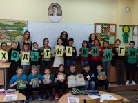 Учениците от ОУ „Максим Горки“ се включиха в инициативата Походът на книгите