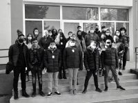 80 деца от СУ „Христо Смирненски“ – Гулянци получиха топли зимни якета от БЧК – Плевен
